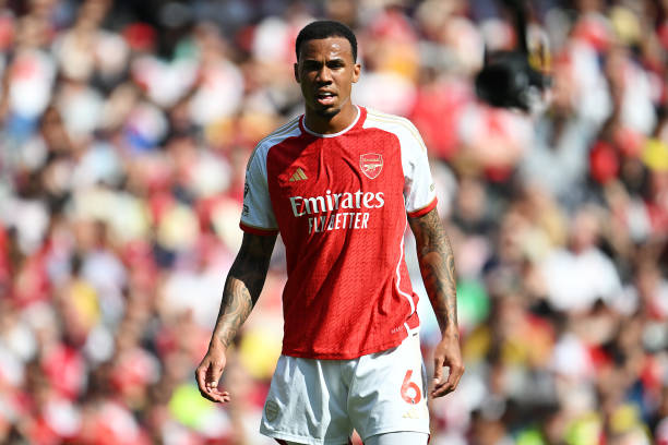 Top 5 Best Defenders In The World