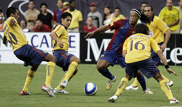10 Greatest Dribblers In Football History