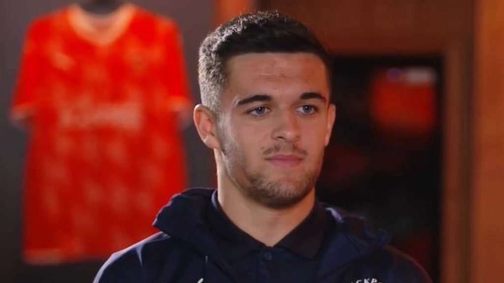 Top 18 Gay Players In Football History