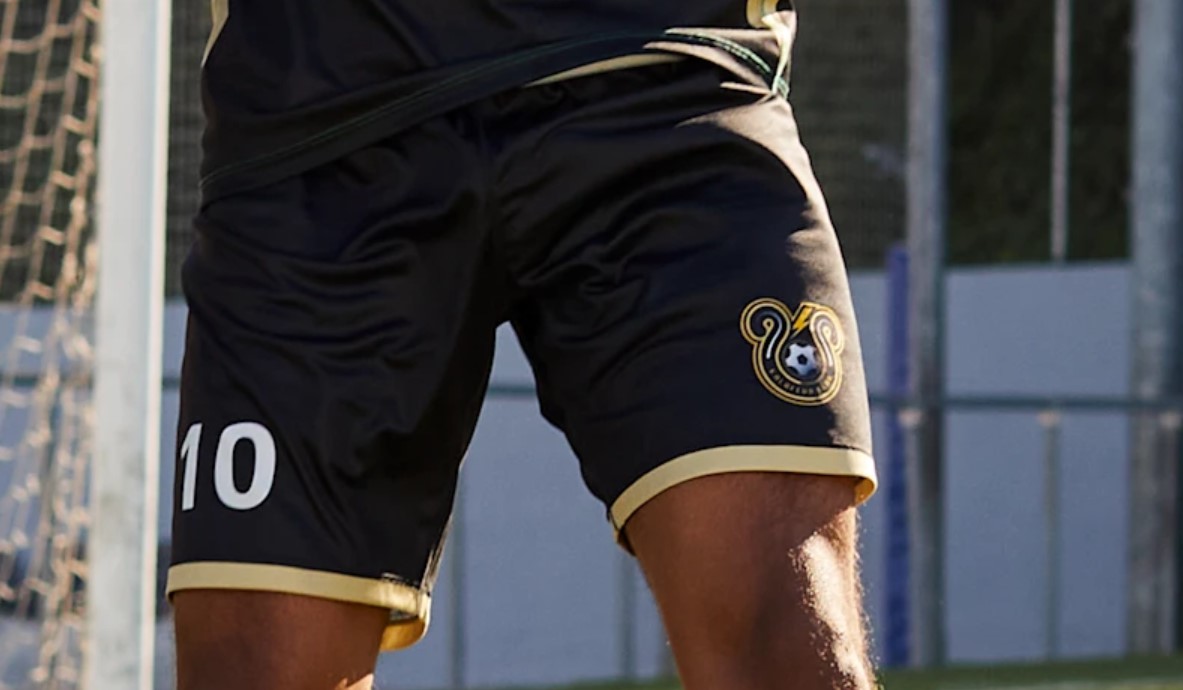 Do Soccer Shorts Have Pockets?